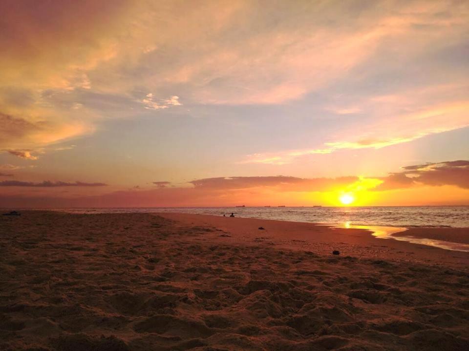 Ocean Beach Backpackers Hostel Perth Luaran gambar