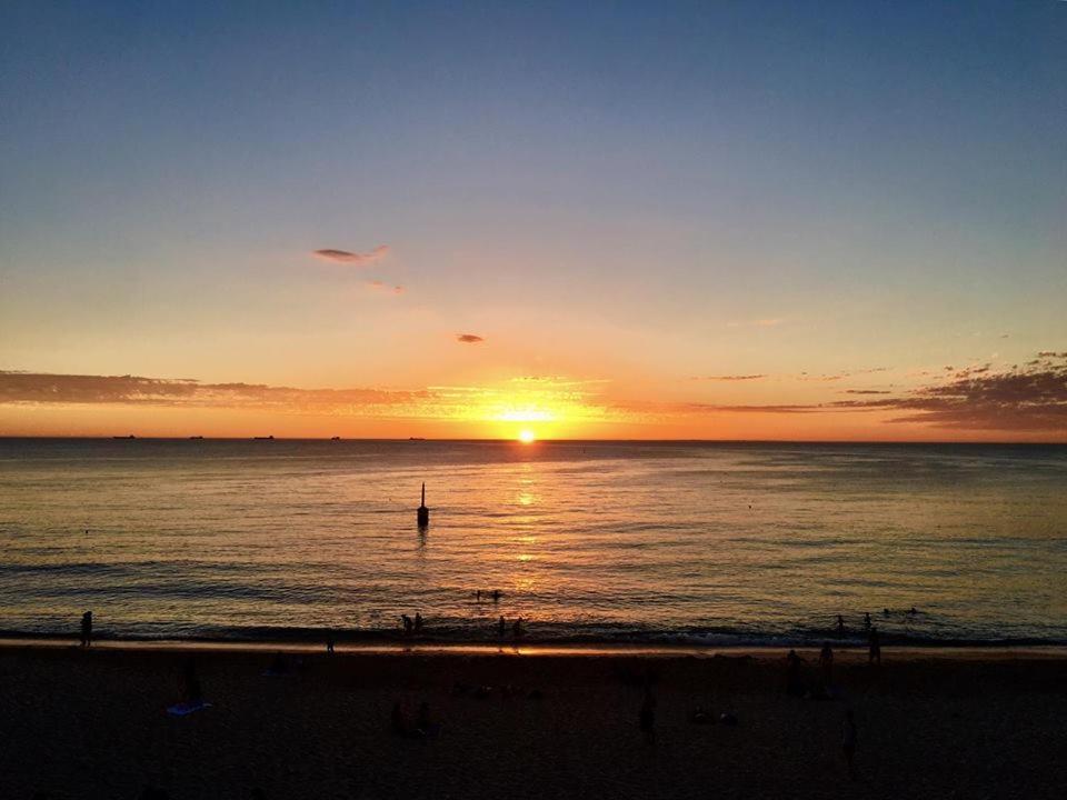 Ocean Beach Backpackers Hostel Perth Luaran gambar